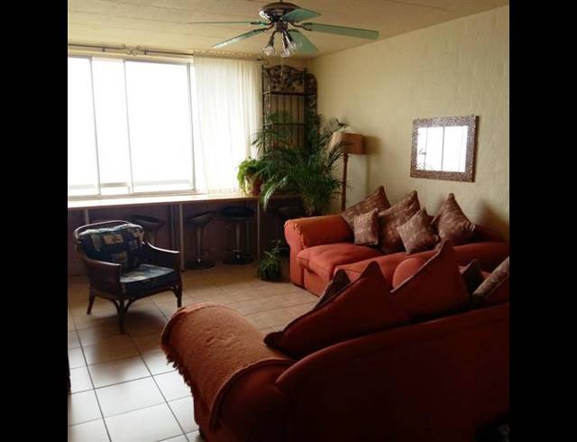 2 BEDROOM FLAT RENTED IN DOONSIDE